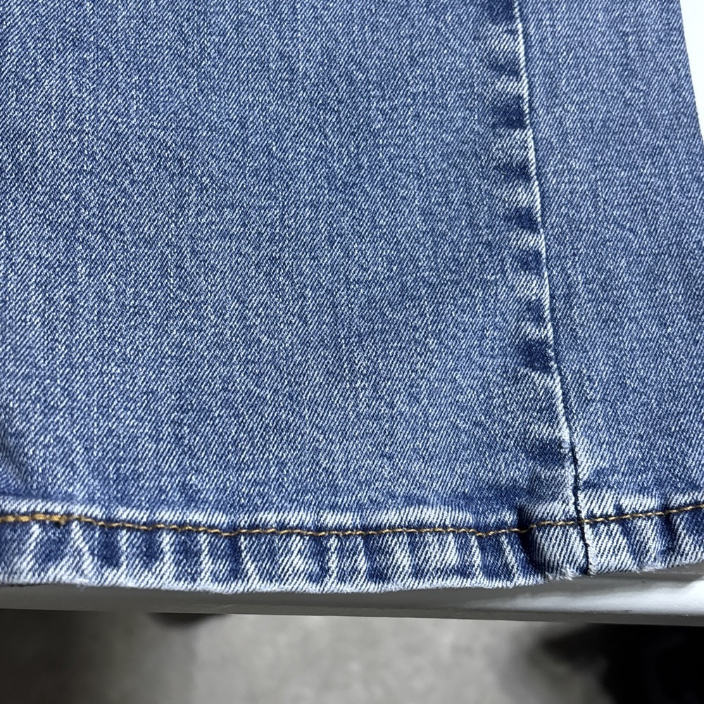 Levi's 505 Jeans Men's Size 36x30 Blue Regular Fit Straight Leg Cotton Denim - Picture 7 of 8